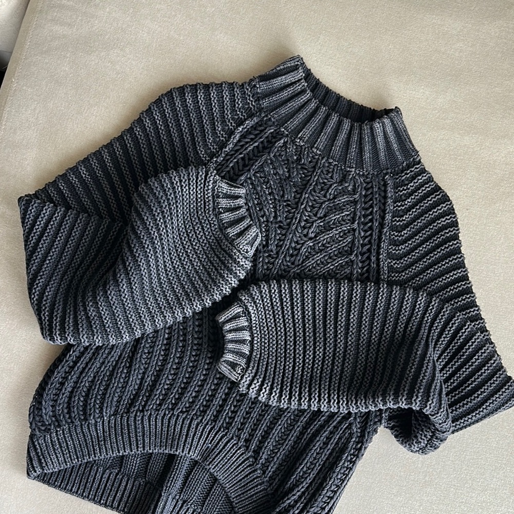 Women's Black Cable Knit Sweater
